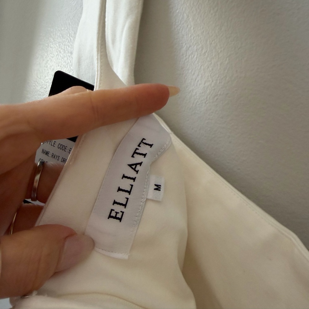 Elliatt Rays Mini Dress Ivory - Picture 6 of 7
